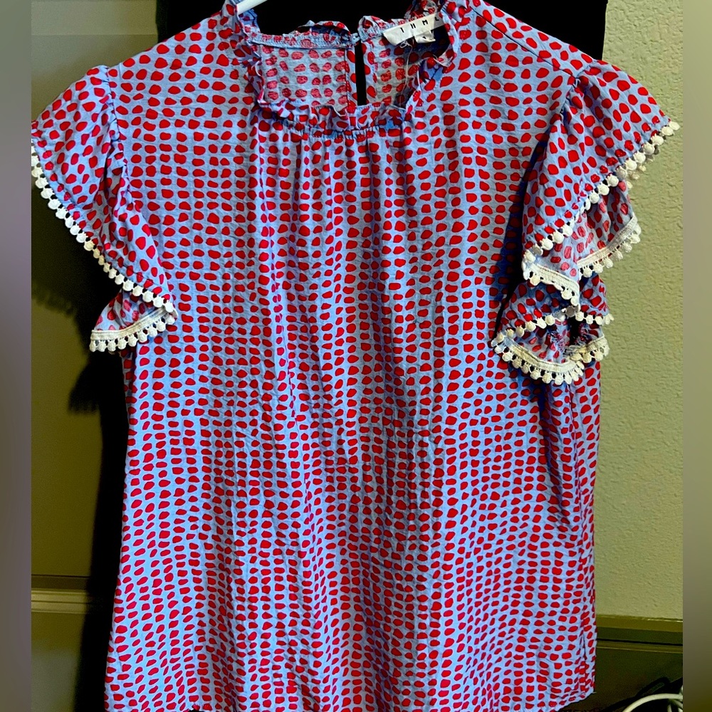 THML. Size small.